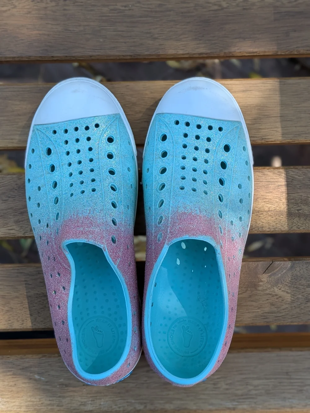 Native Kids Slip-On Sneakers in Aqua and Pink Gradient